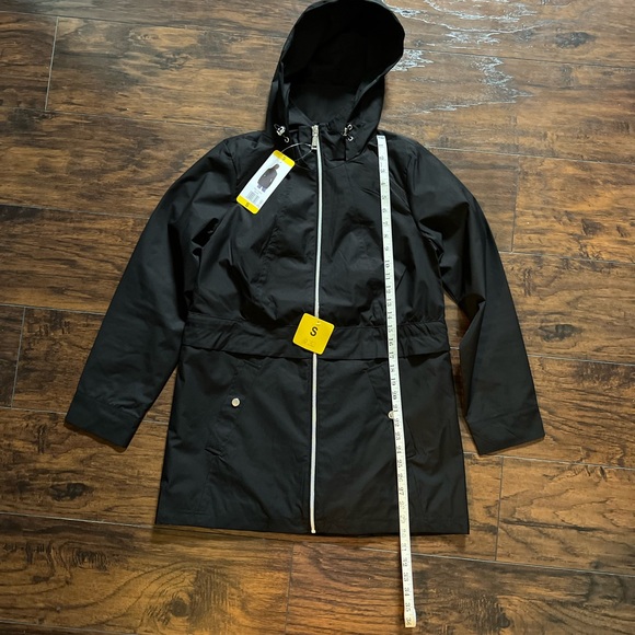 Vince Camuto Ladies' Rain Jacket Size small - Picture 2 of 6